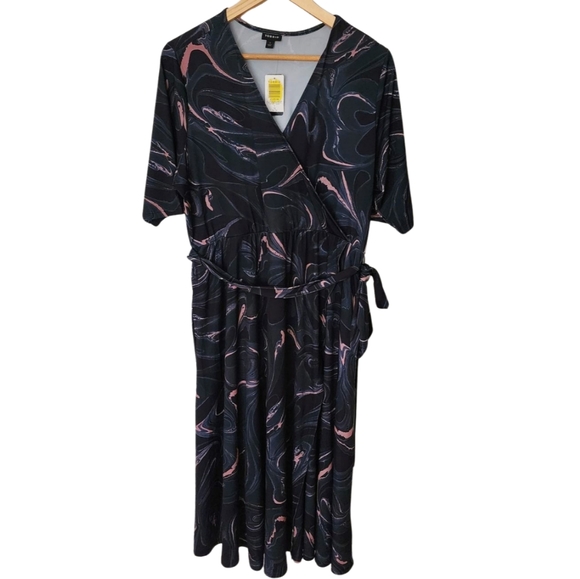 Torrid Plus-size Faux Wrap Dress Gray, Pink & Black Swirls. Size 1X - Picture 2 of 16